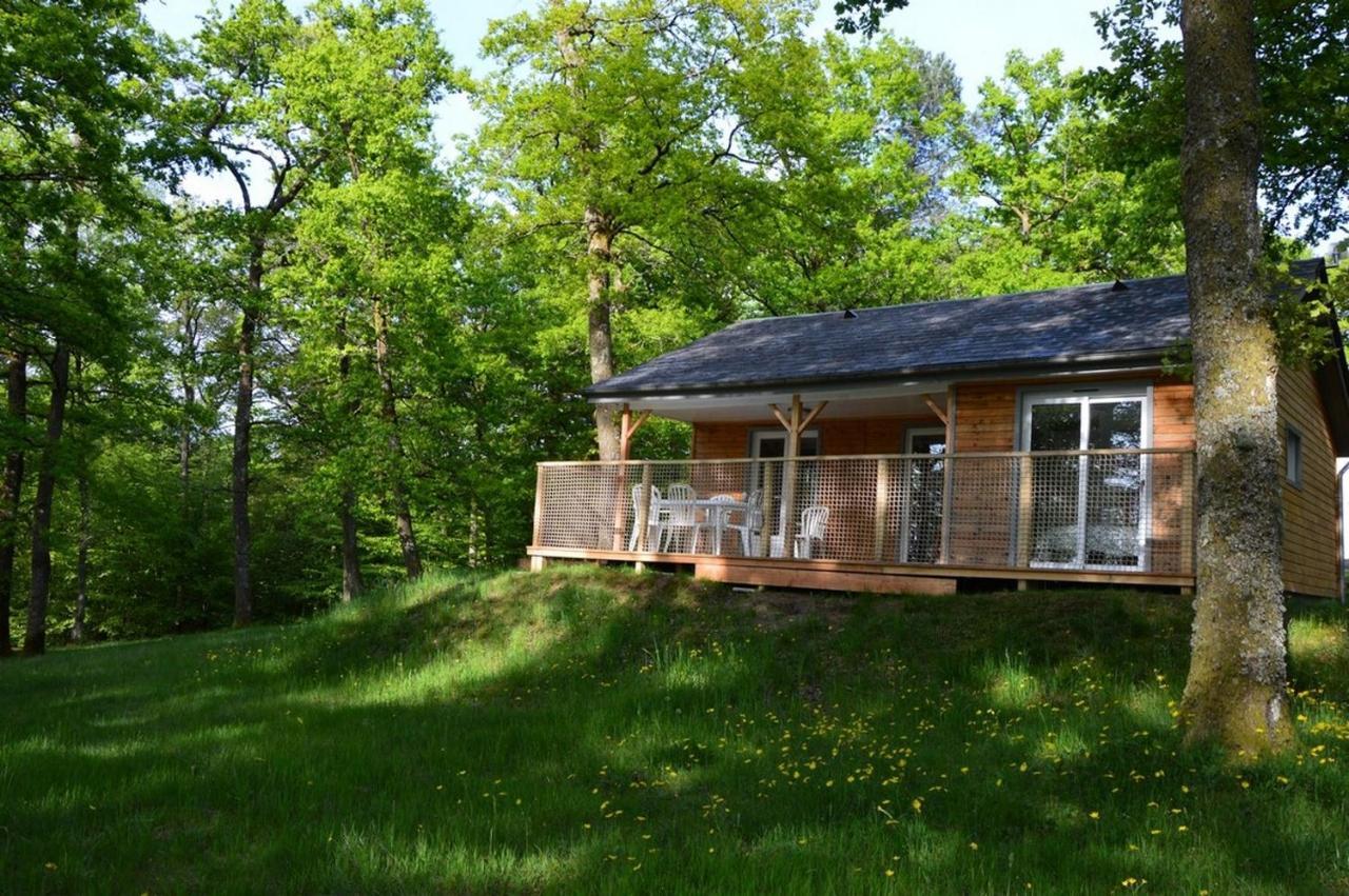 Hotel Domaine des Etangs de Taysse Espagnac Exterior foto